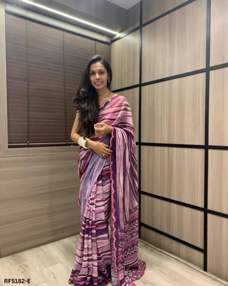 Elegant Georgette Digital Print Saree with Mirror Work!