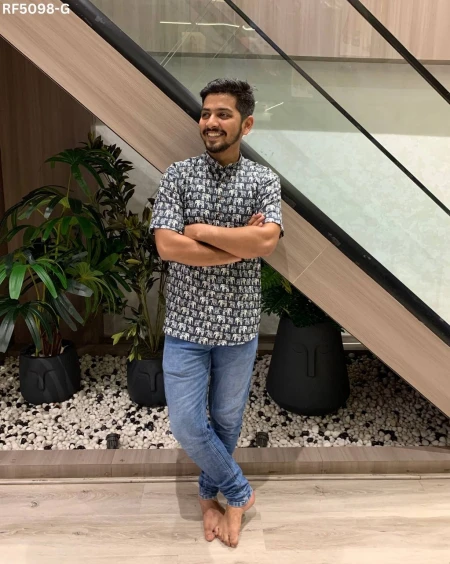 Stylish Cotton Short Kurta for Men –Printed Design!