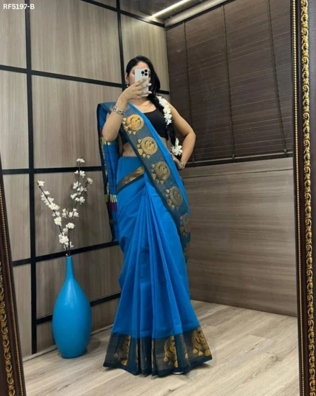 Elegant Sautha Cotton Silk Saree with Attached Banglori Blouse!