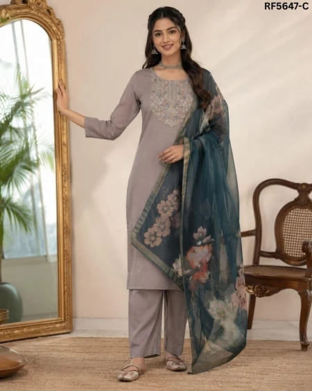 Roman Silk Embroidered Kurti Set with Organza Dupatta!