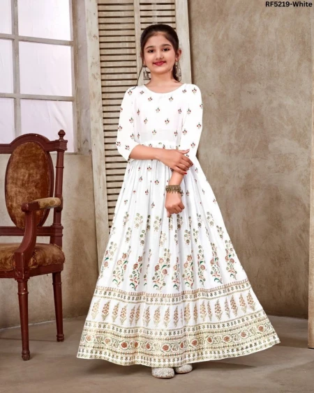 Cute 14KG Rayon Kids Gown with Foil Print!