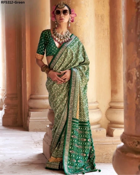 Classic Charm – P.V Silk Saree in Stunning Solid Elegance!