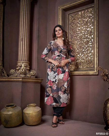 Handwork Kurti Set with Najmin Dupatta Elegant Ethnic Wear!