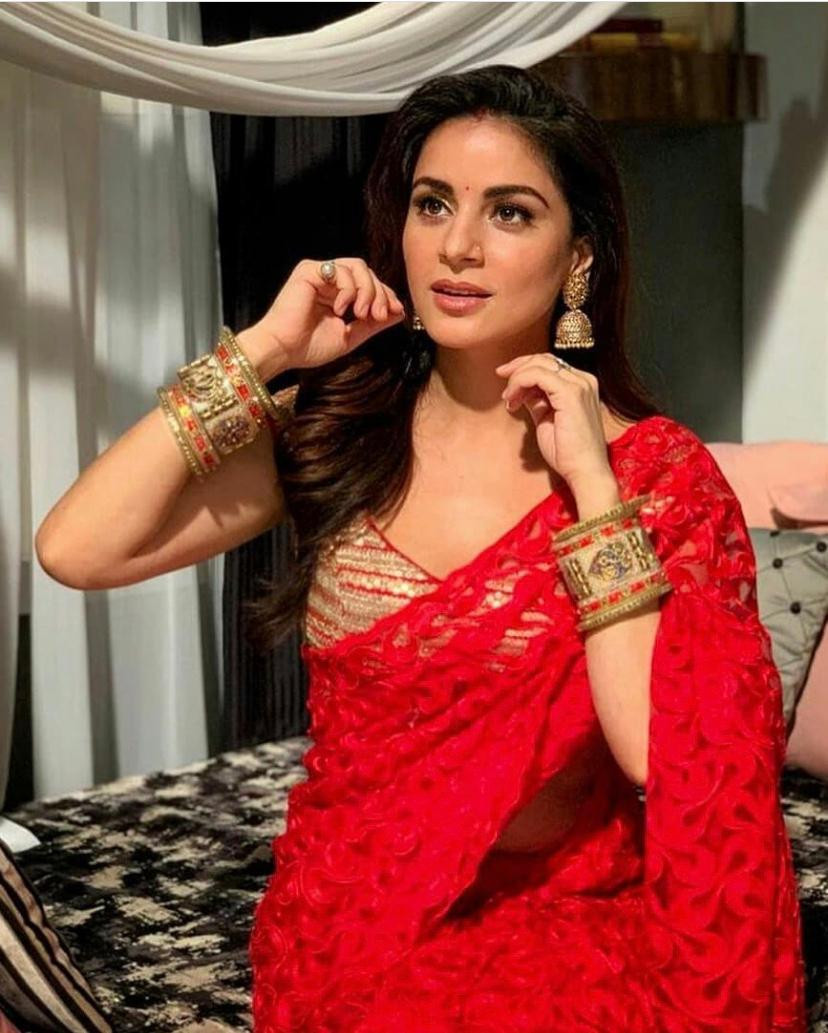 Red net saree with golden blouse Clearance