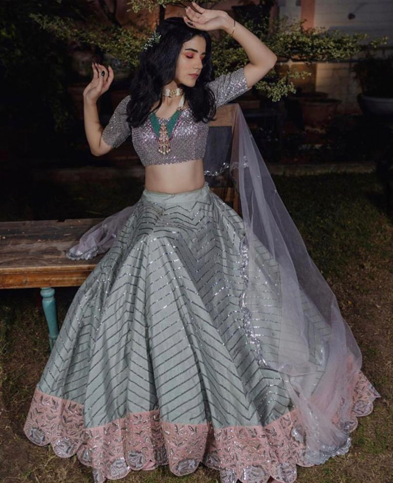 Hot Stylish Grey Party Wear Lehenga Choli Vastraqueen Find here lehenga, party wear lehenga manufacturers, suppliers & exporters in india. vastraqueen