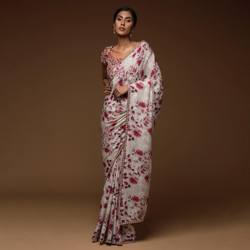 Party Wear Saree With Heavy Blouse 